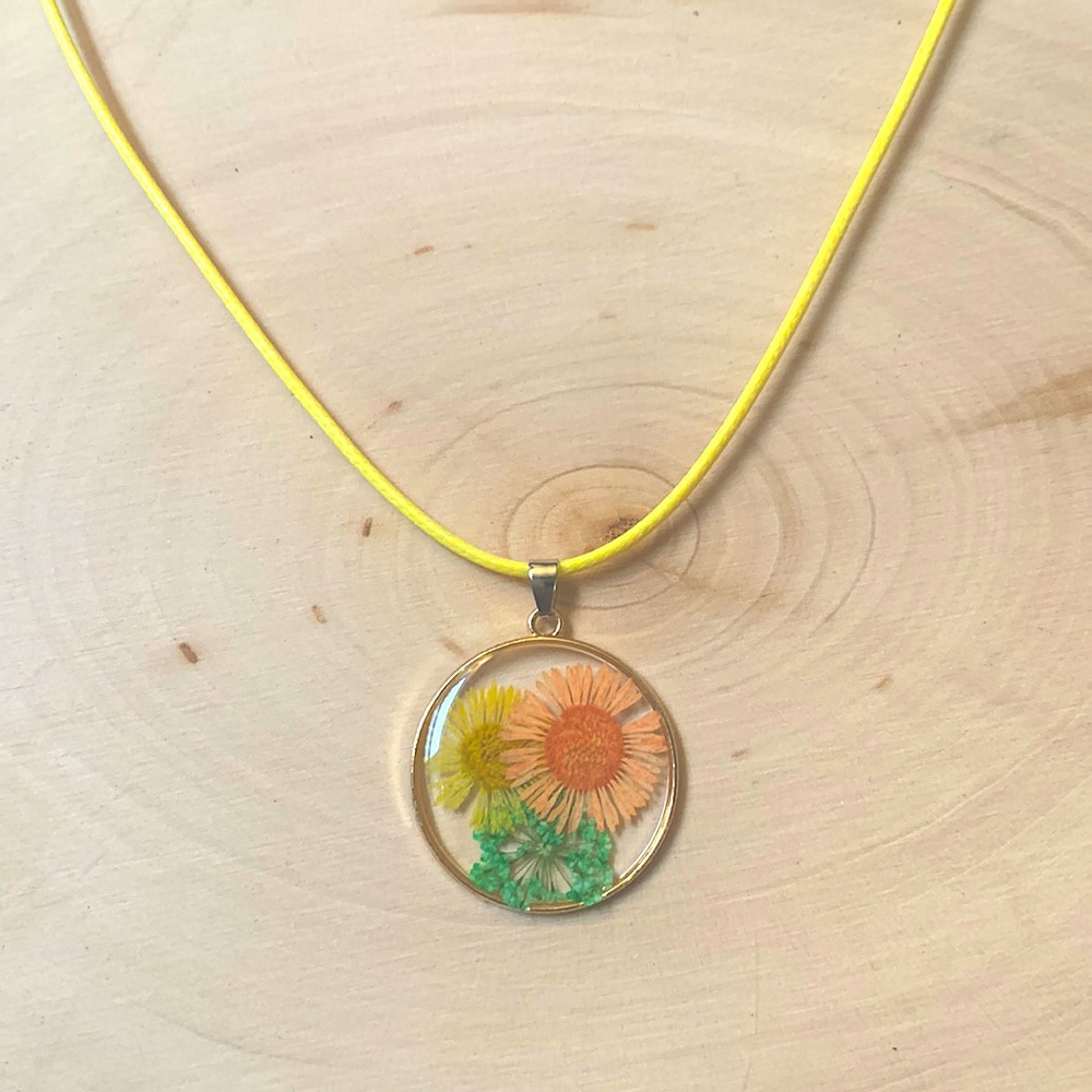 Cute Flower Resin Charm Necklace